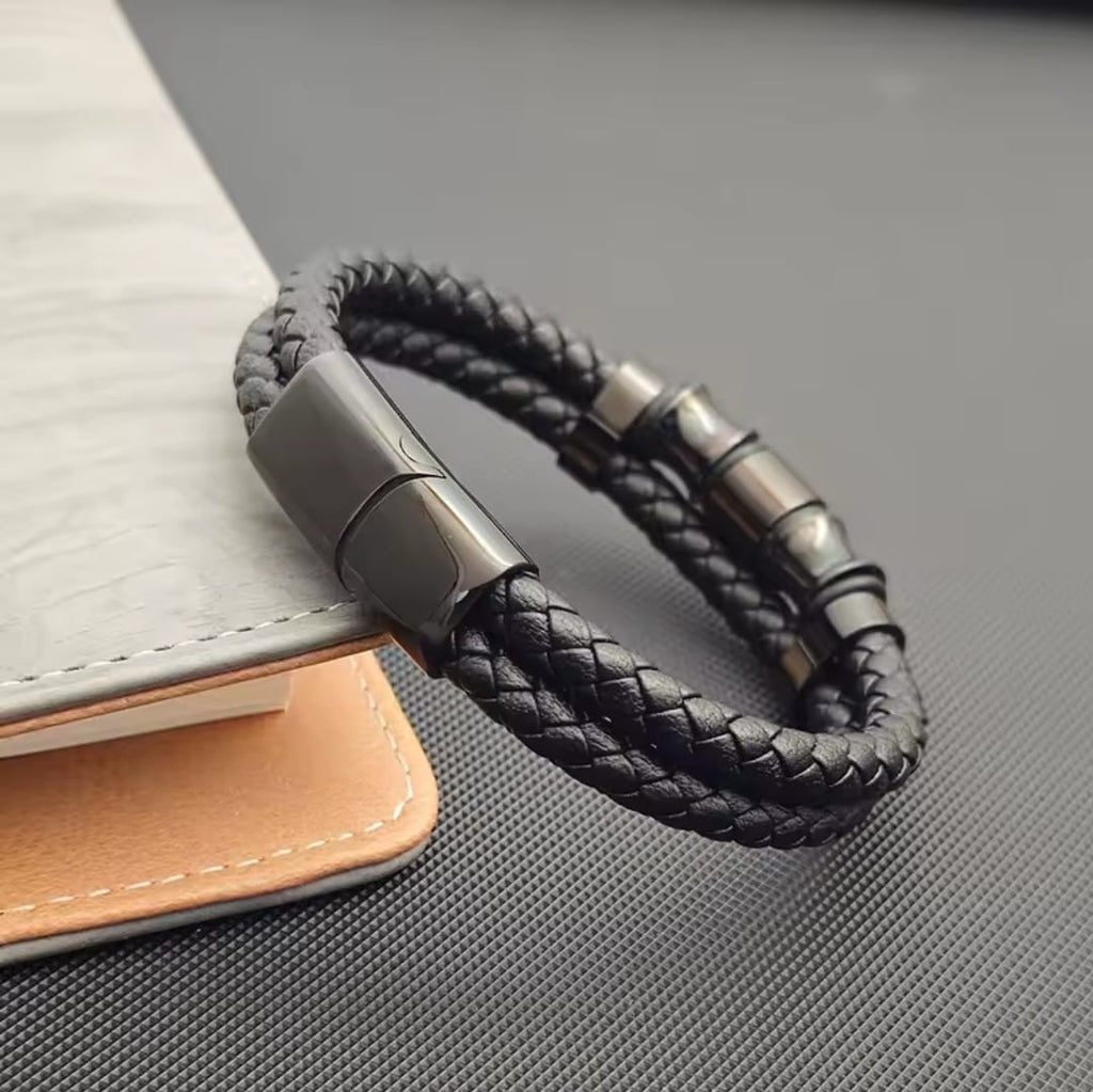 Pulsera Cruz Cuero Trenzado — Matías