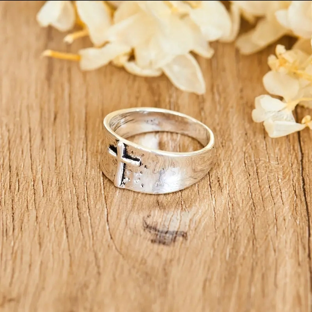 Anillo Dina — Tu valor está en las manos de Dios