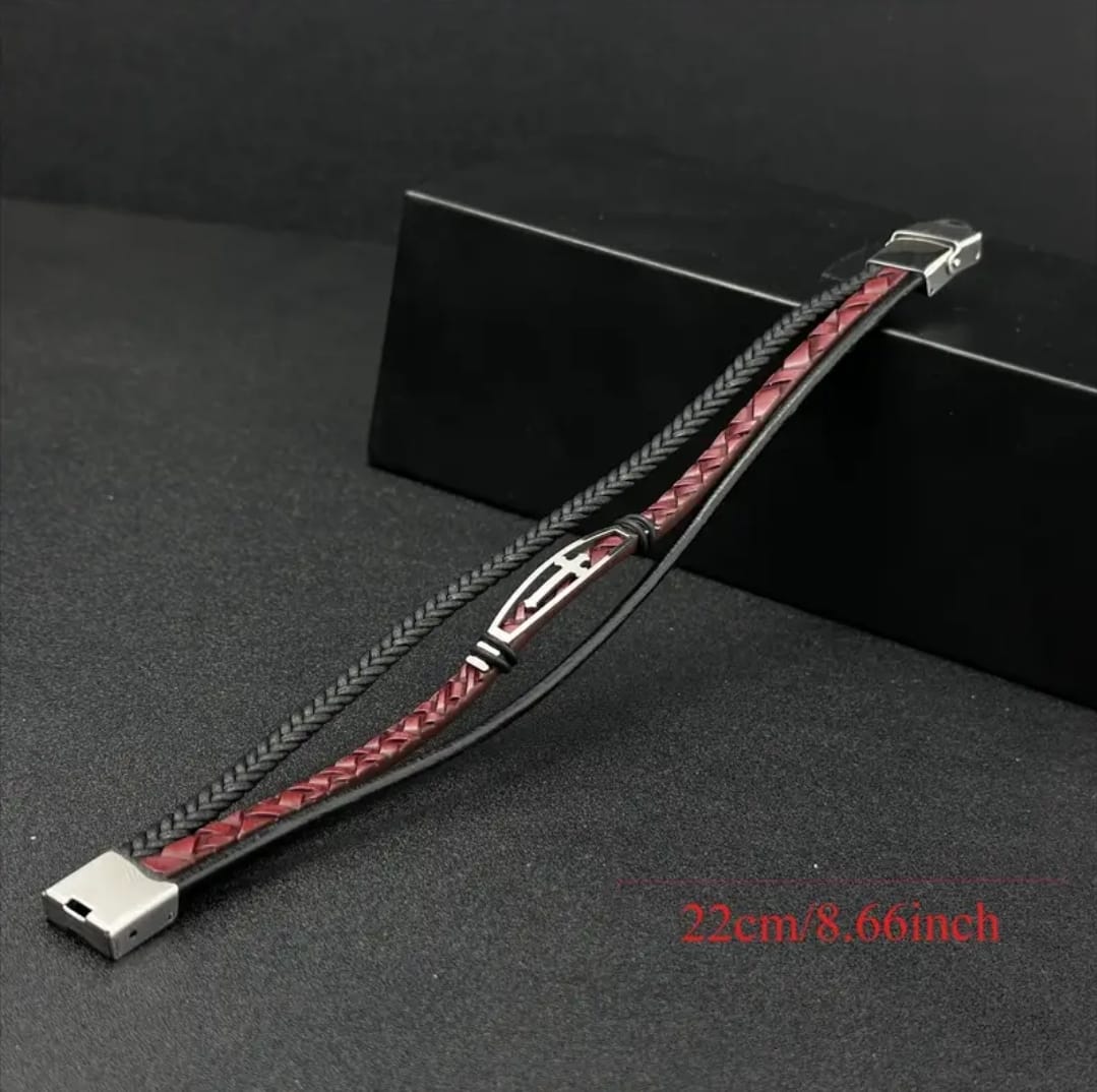 Pulsera Cruz Cuero Trenzado — Zaquéo