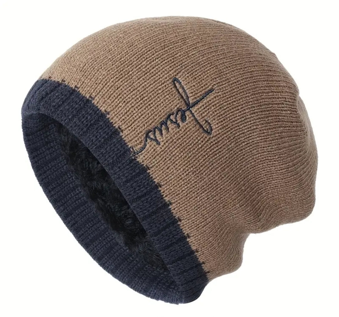 Gorro de Fe — Cruz Bordada Cristiano Urbano