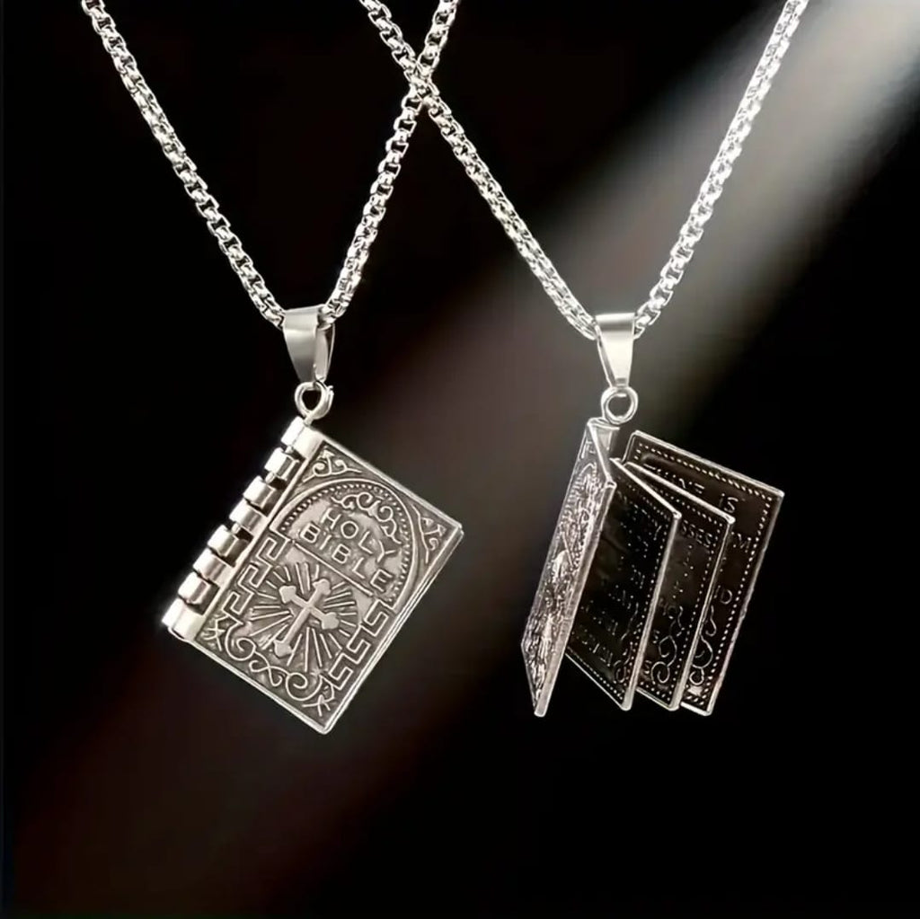 Collar Biblia Eterna | Acero Inoxidable — La Palabra Siempre Contigo ✝️📖