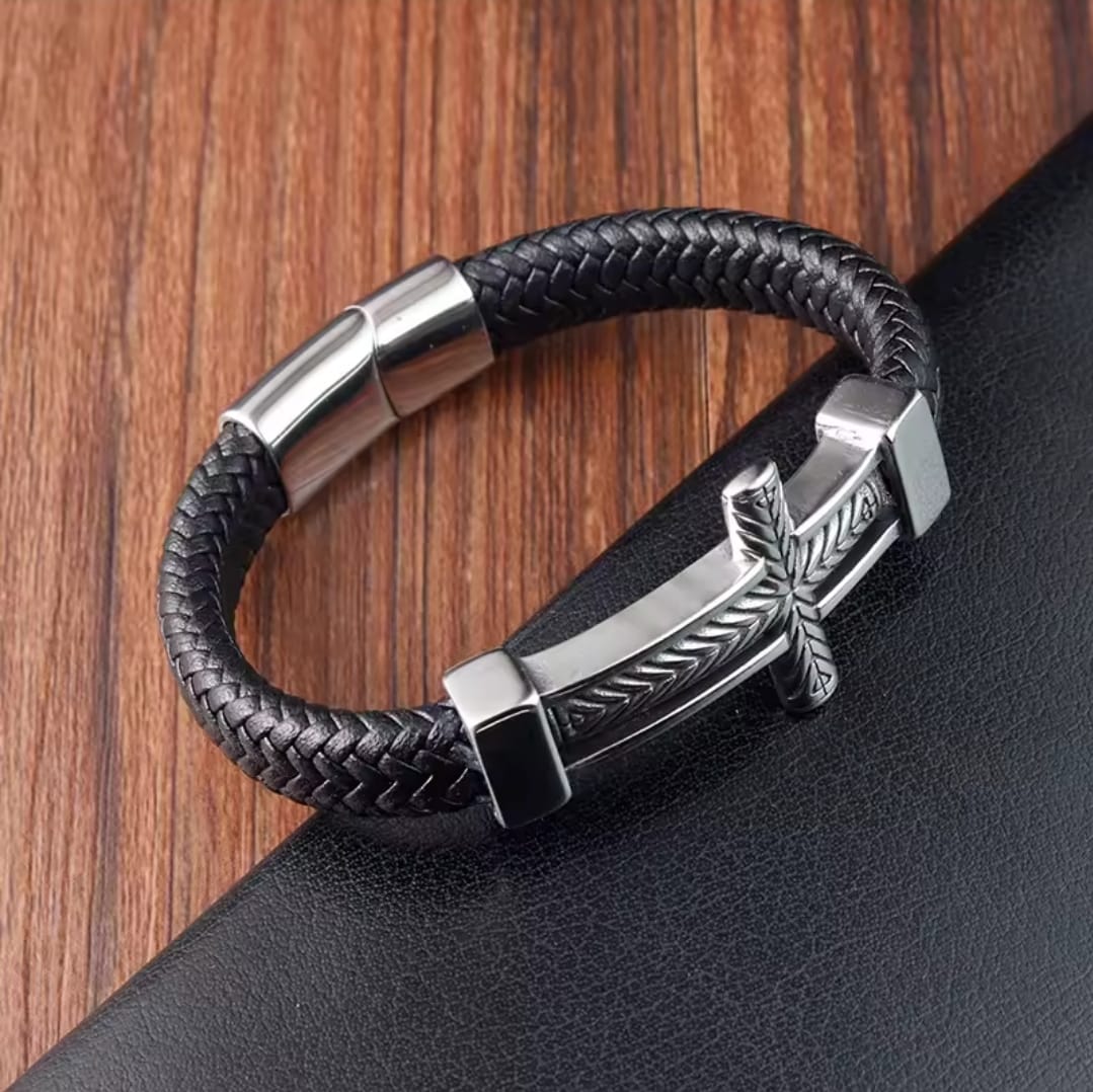 Pulsera Cruz Ornamental — Booz
