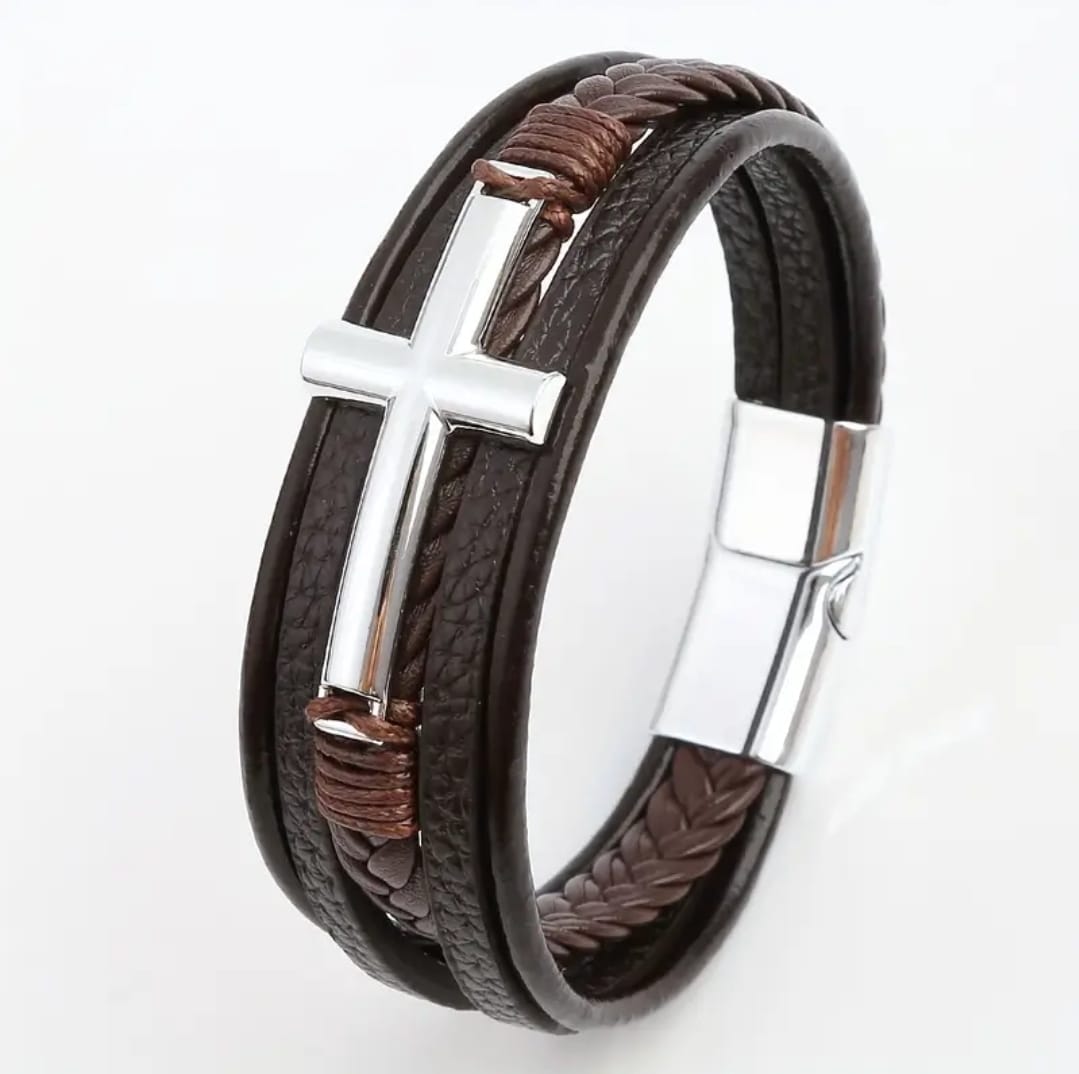 Pulsera Cruz Cuero Multicapa — Silas