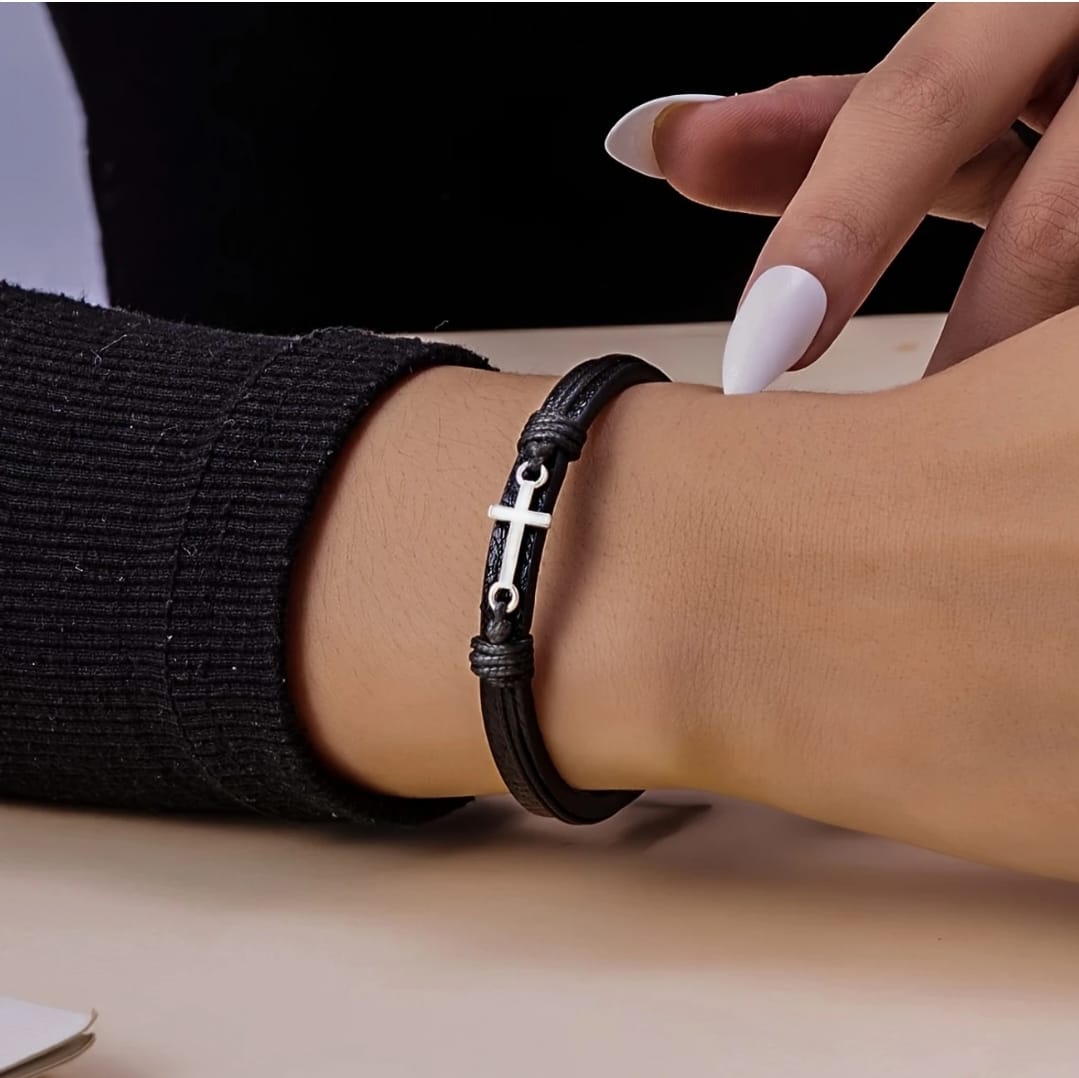 Pulsera Cuero Negro — Malquías