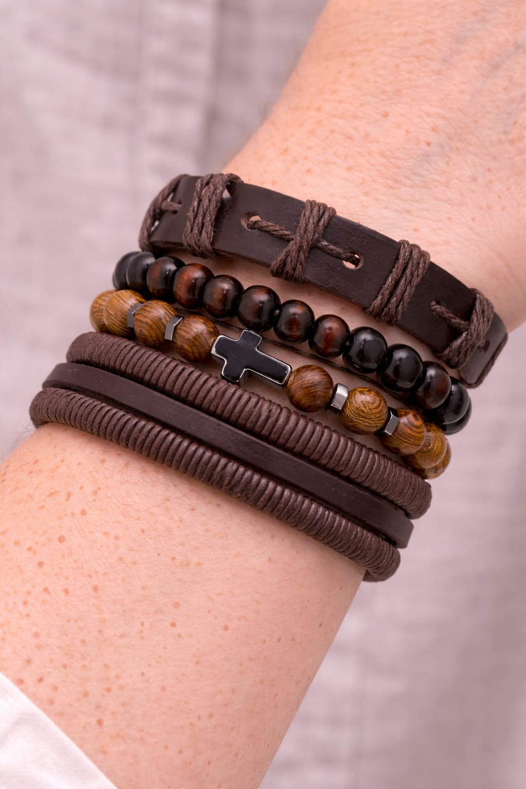 Set Pulseras Cuero & Piedra — Sansón & David