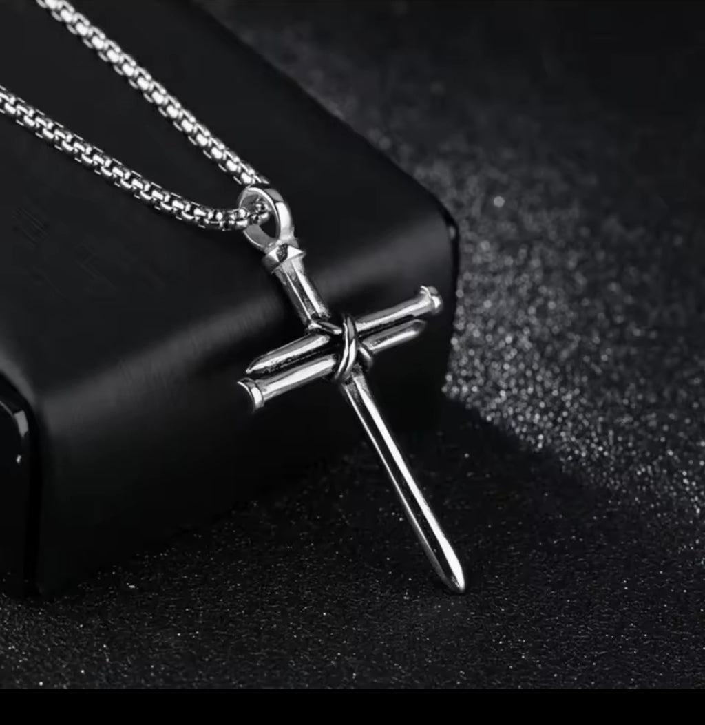 ✝️ Collar Cruz Aeterna – Acero Inoxidable Premium