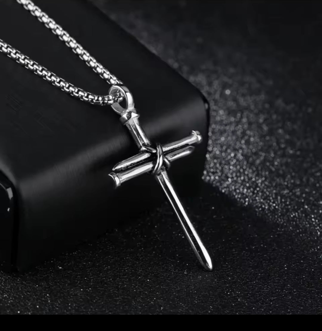 ✝️ Collar Cruz Aeterna – Acero Inoxidable Premium
