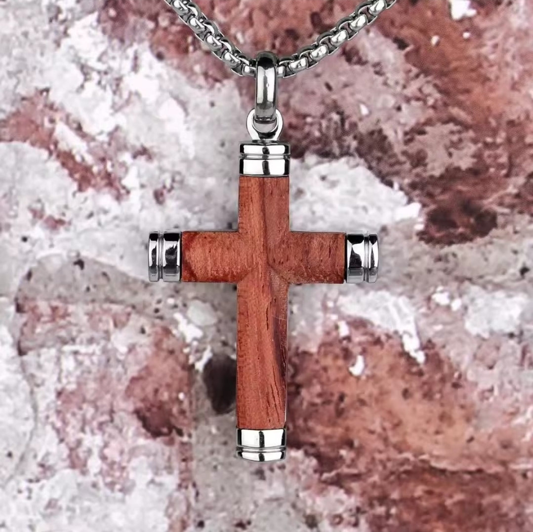 Collar Benaía | Cruz de Acero y Madera — Sé Tú Mi Fortaleza ✝️