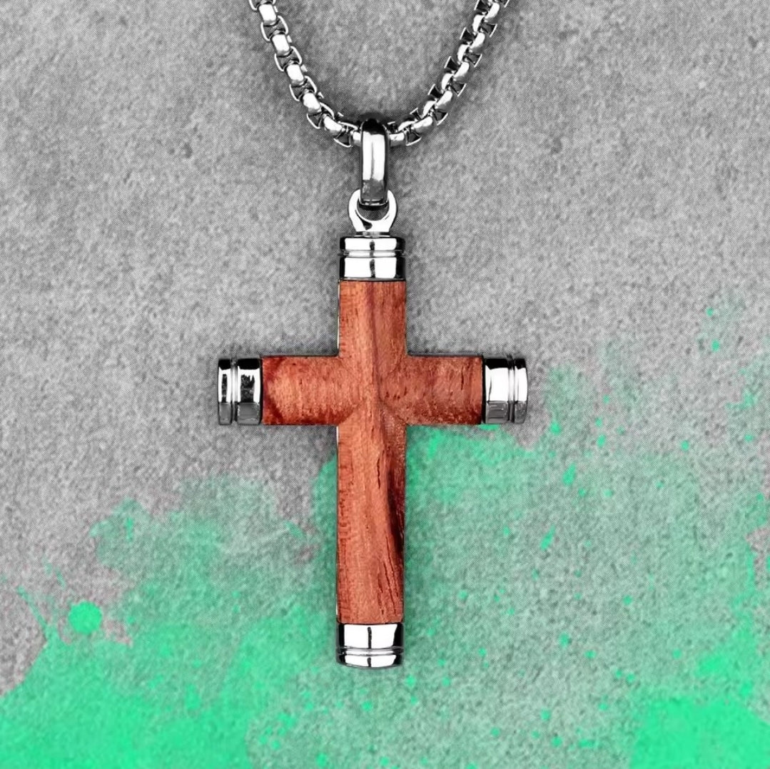 Collar Benaía | Cruz de Acero y Madera — Sé Tú Mi Fortaleza ✝️