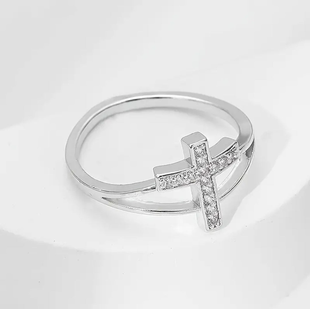 Anillo Lidia | Piedras Naturales — Un Corazón Abierto a Dios