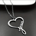 Collar Corazón “Jesus” en Acero Inoxidable — Amor, Fe y Elegancia en Cada Detalle