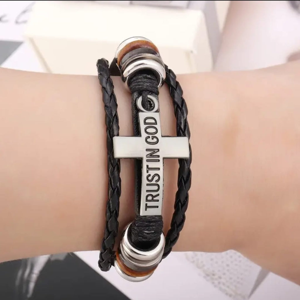 Pulsera TRUST IN GOD — Habacuc
