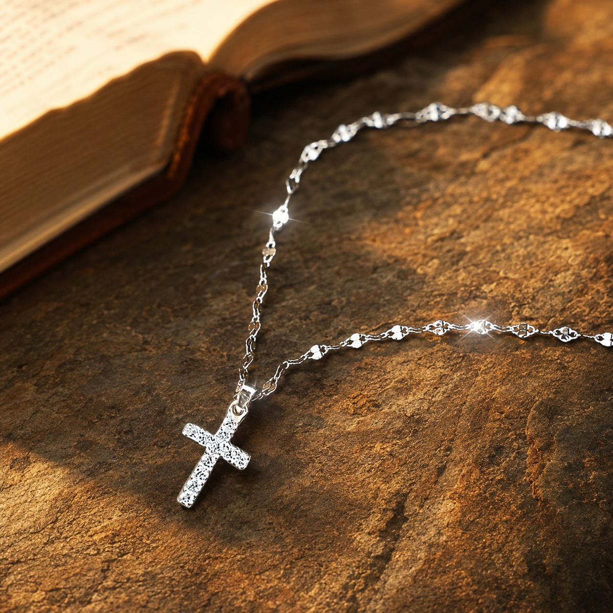 Collar Cruz Plata | Guarda Tu Corazón — bible