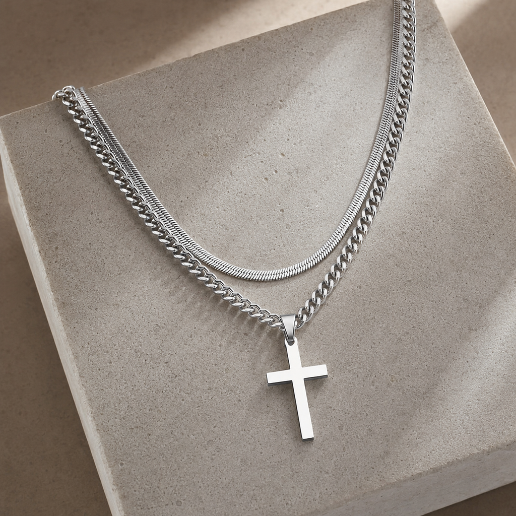 Collar Doble Fortaleza | Cruz de Acero — editorial