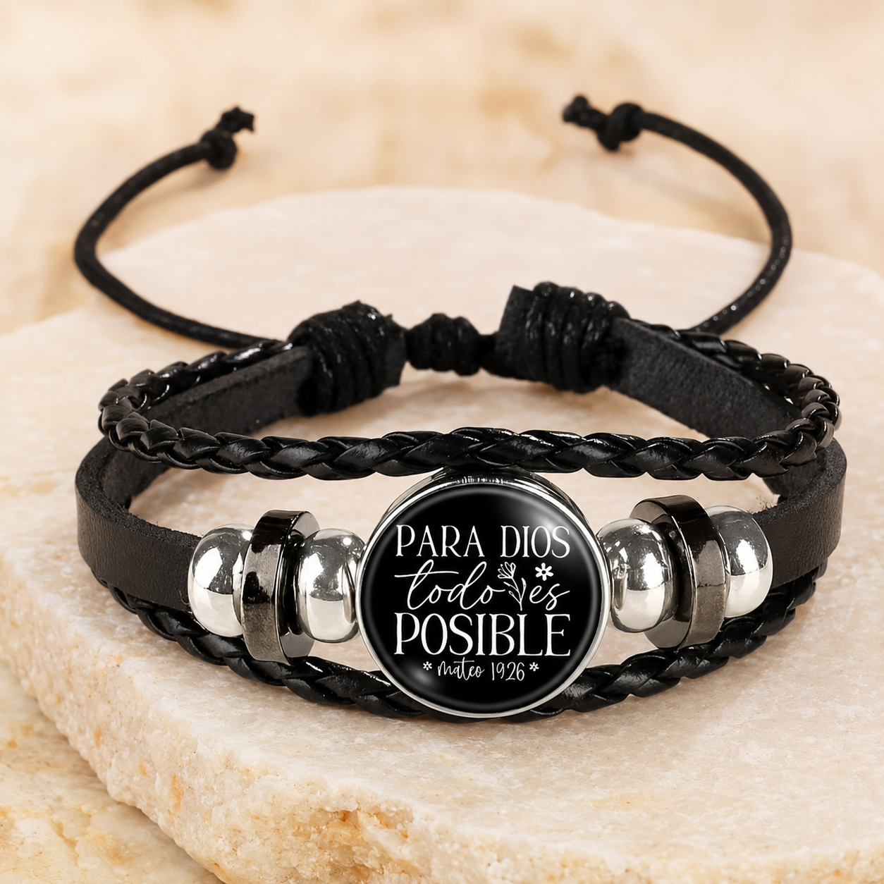 Pulsera Zacarías en fotografía de catálogo premium