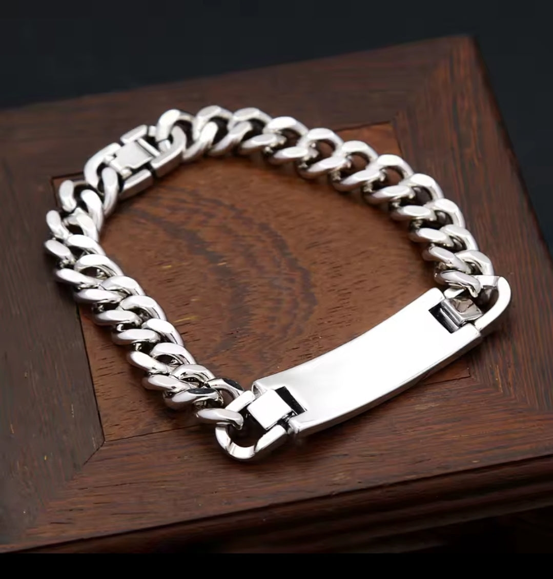 Pulsera la roca
