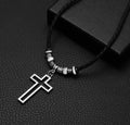 Collar Eleazar | Cuero Negro y Cruz de Acero — Firmeza que se Lleva Puesta ✝️