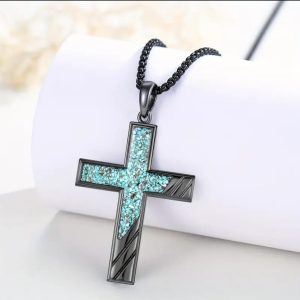 Collar Cruz Turquesa en Acero Inoxidable — Tu Luz en Medio de la Oscuridad