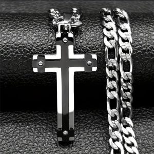 collar Cruz en Cadena Gruesa — Tu Armadura Diaria en Cada Paso