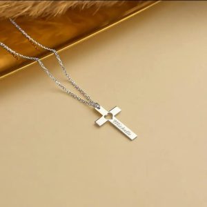 Cruz con corazon y nombre gracia, jesus, perdon